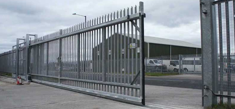 commercial-driveway-gate-repair Paramount
